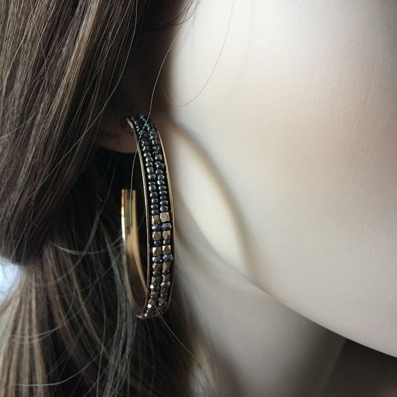 Gold Hoop Earrings For Women Medium Hoops - Picture 5 of 8